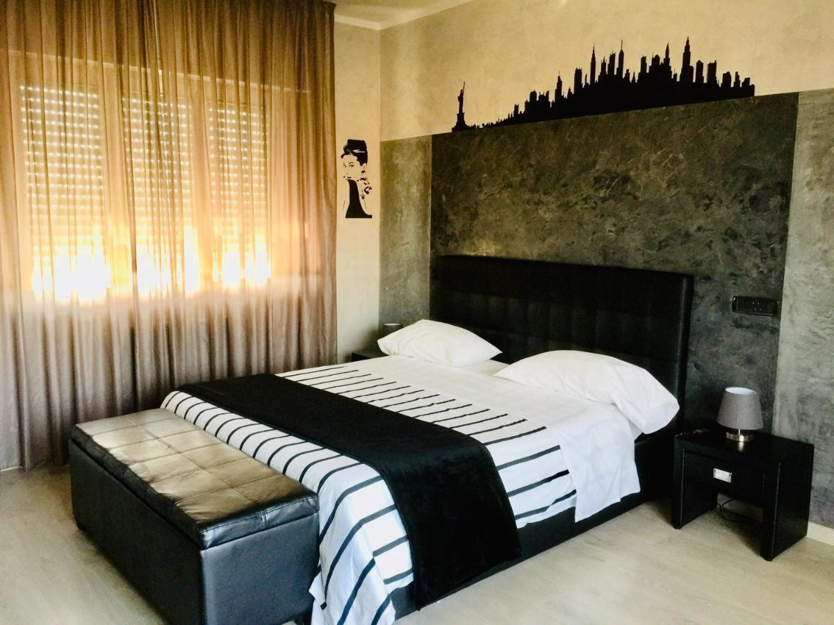 B2In Suite & Office Capriate San Gervasio Bagian luar foto