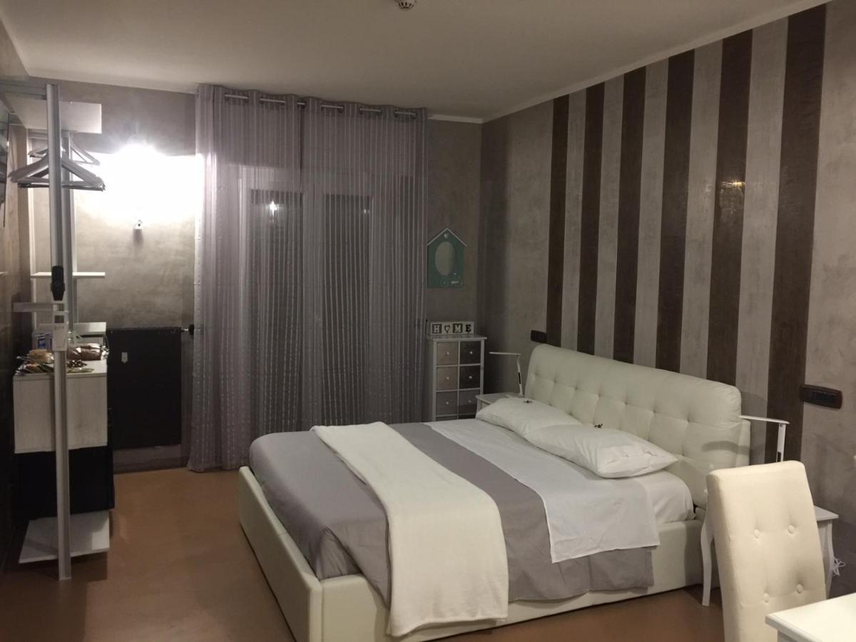 B2In Suite & Office Capriate San Gervasio Bagian luar foto