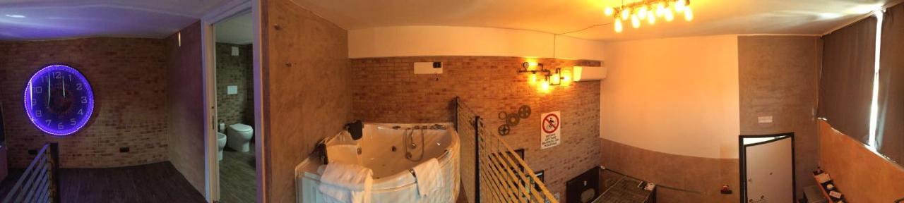 B2In Suite & Office Capriate San Gervasio Bagian luar foto