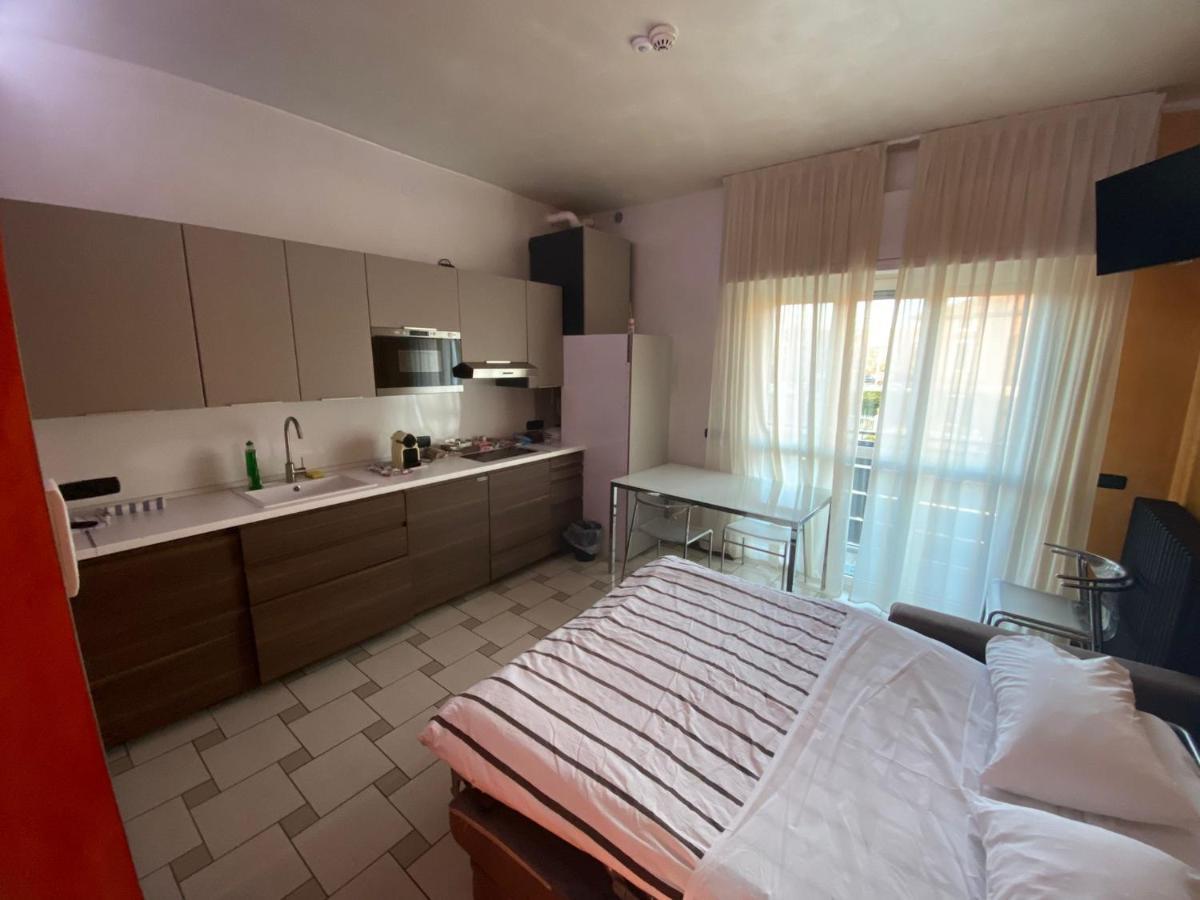 B2In Suite & Office Capriate San Gervasio Bagian luar foto