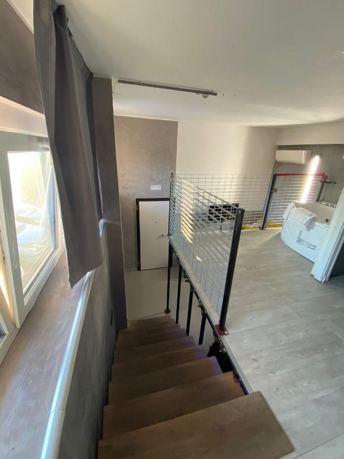 B2In Suite & Office Capriate San Gervasio Bagian luar foto