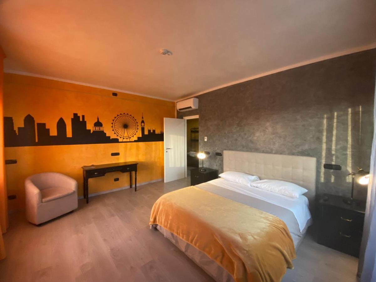 B2In Suite & Office Capriate San Gervasio Bagian luar foto